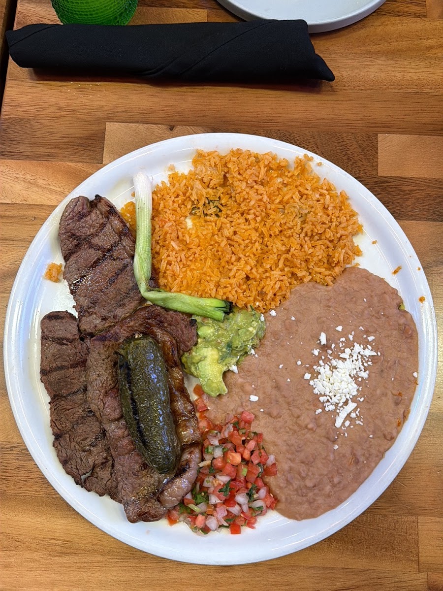 Casa Azteca Mexican Grill Photo 5