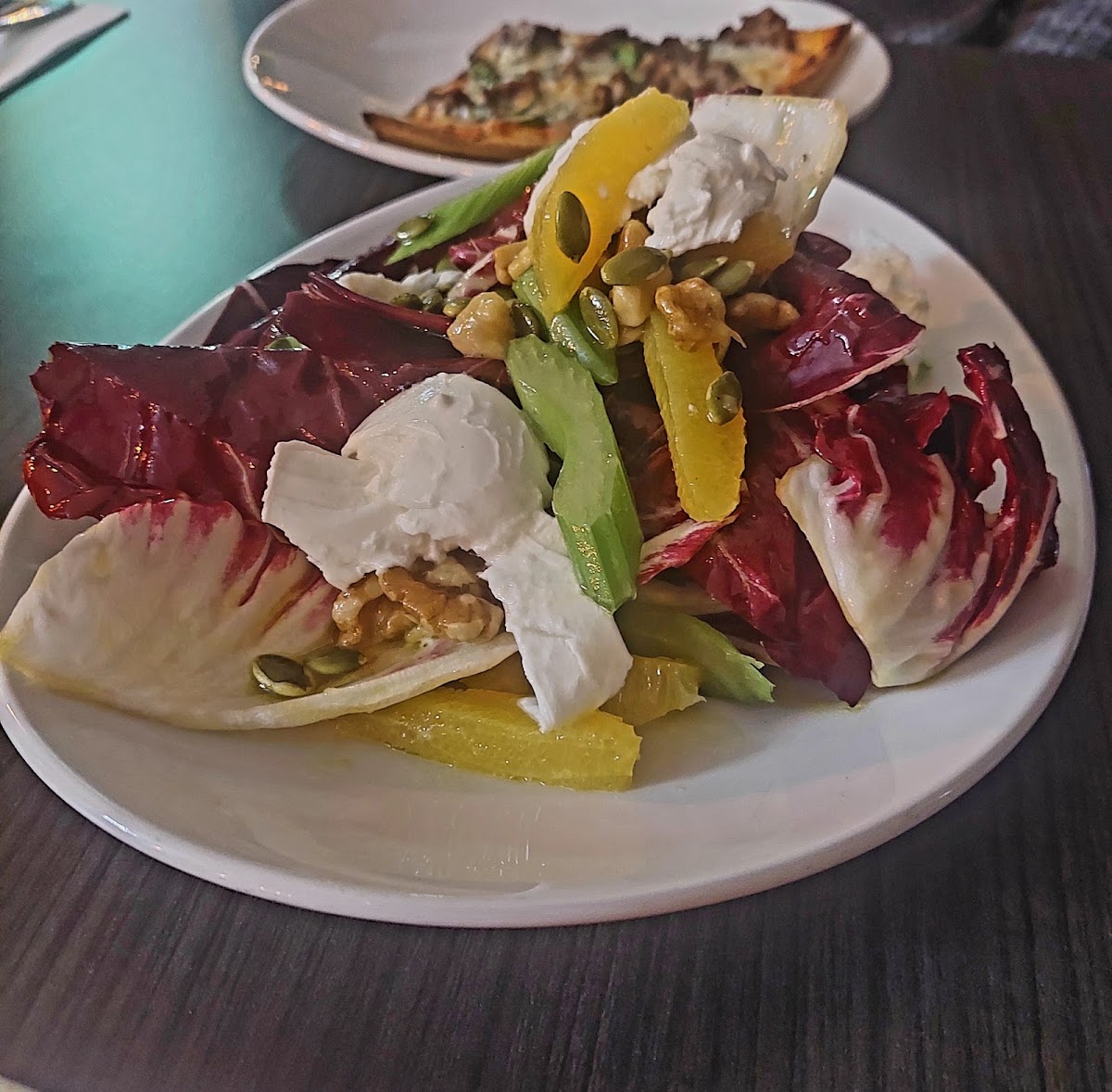 Pezzetinos Pizza & Bar Photo 6