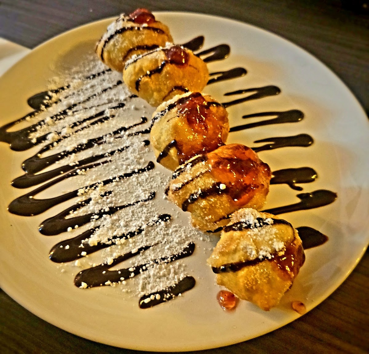 Pezzetinos Pizza & Bar Photo 9