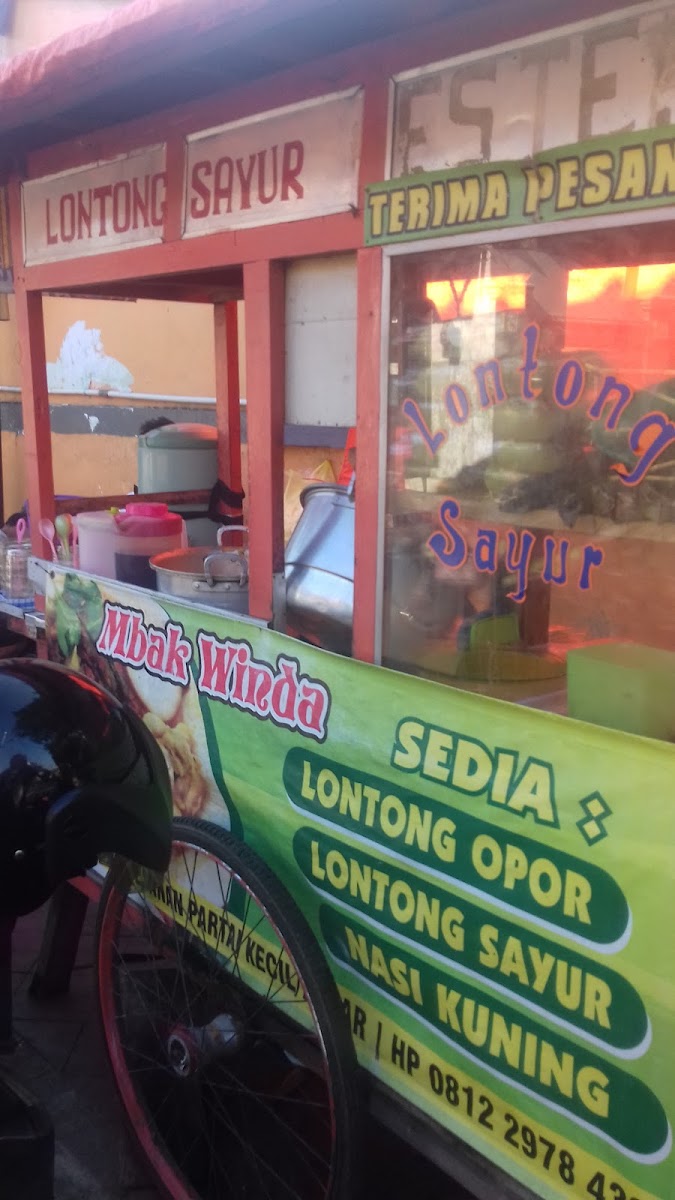 Warung Lontong Opor Mbak Winda
