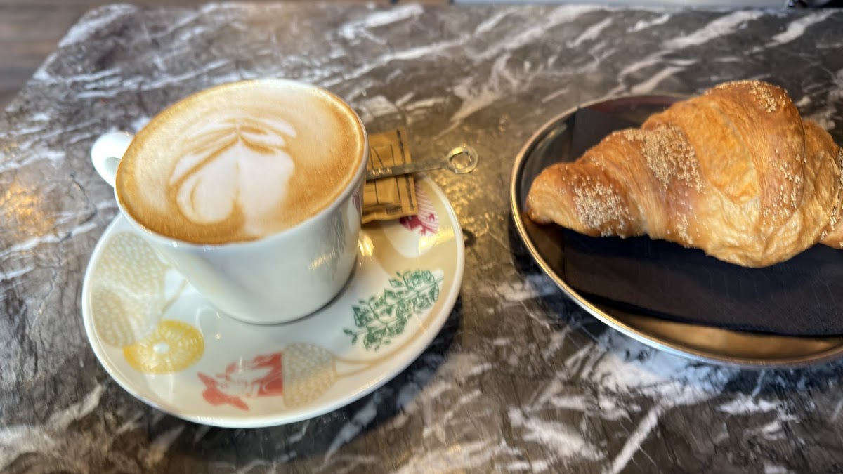 Cafe Santa Barbara Photo 2