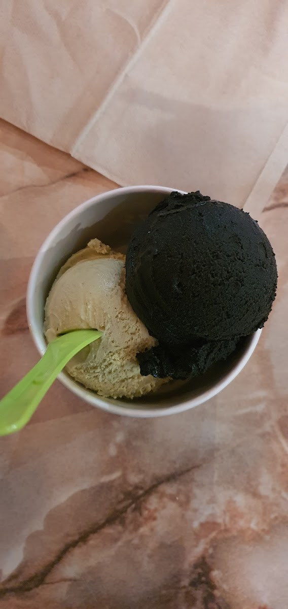 Neros Gelato Cafe Photo 9
