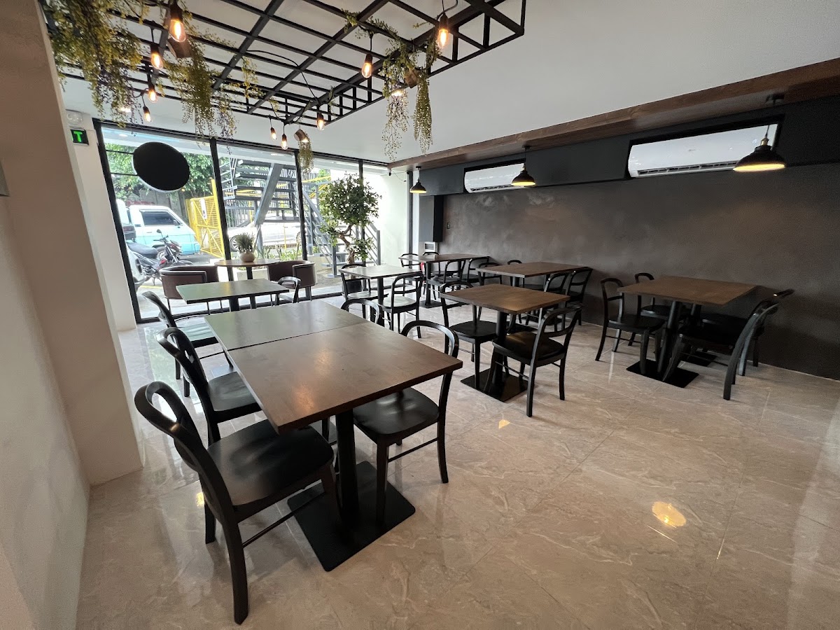 Talio's Cafe Photo 6
