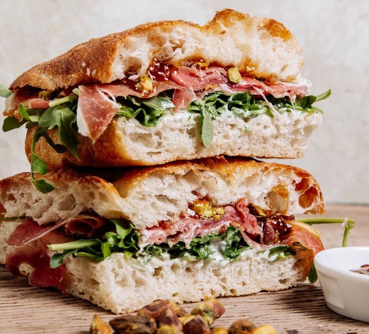 Fix Sandwich Shop Photo 3