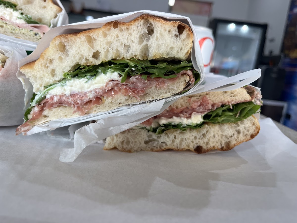 Fix Sandwich Shop Photo 7