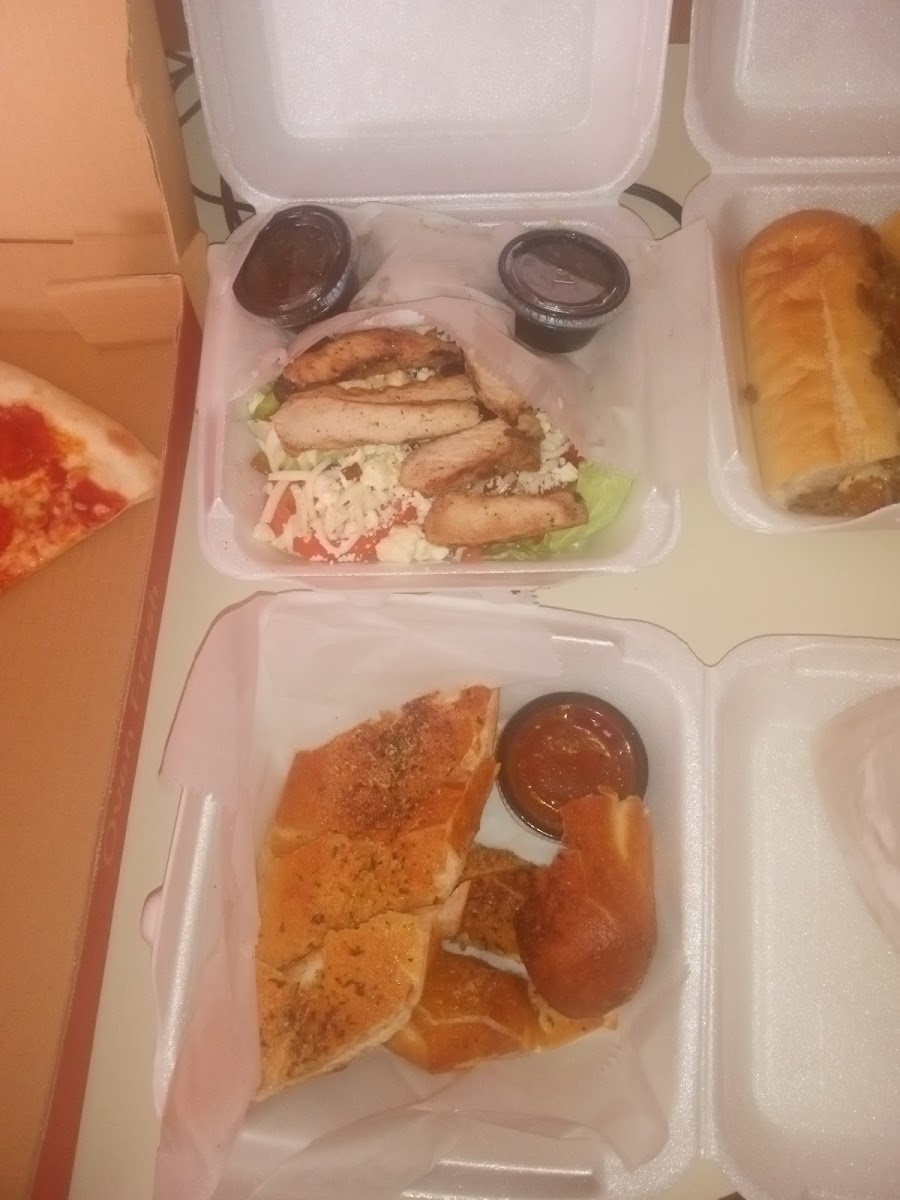 Cartoni's Pizza Photo 9