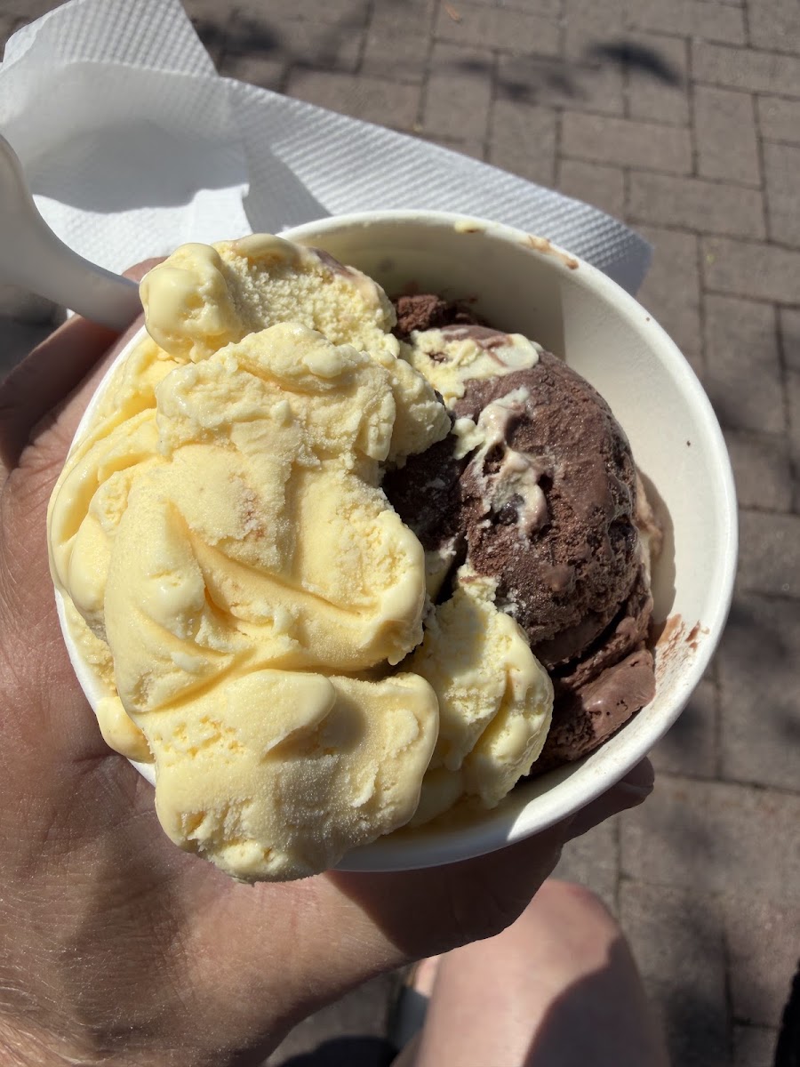 Murphy's Ice Cream Parlour Photo 4