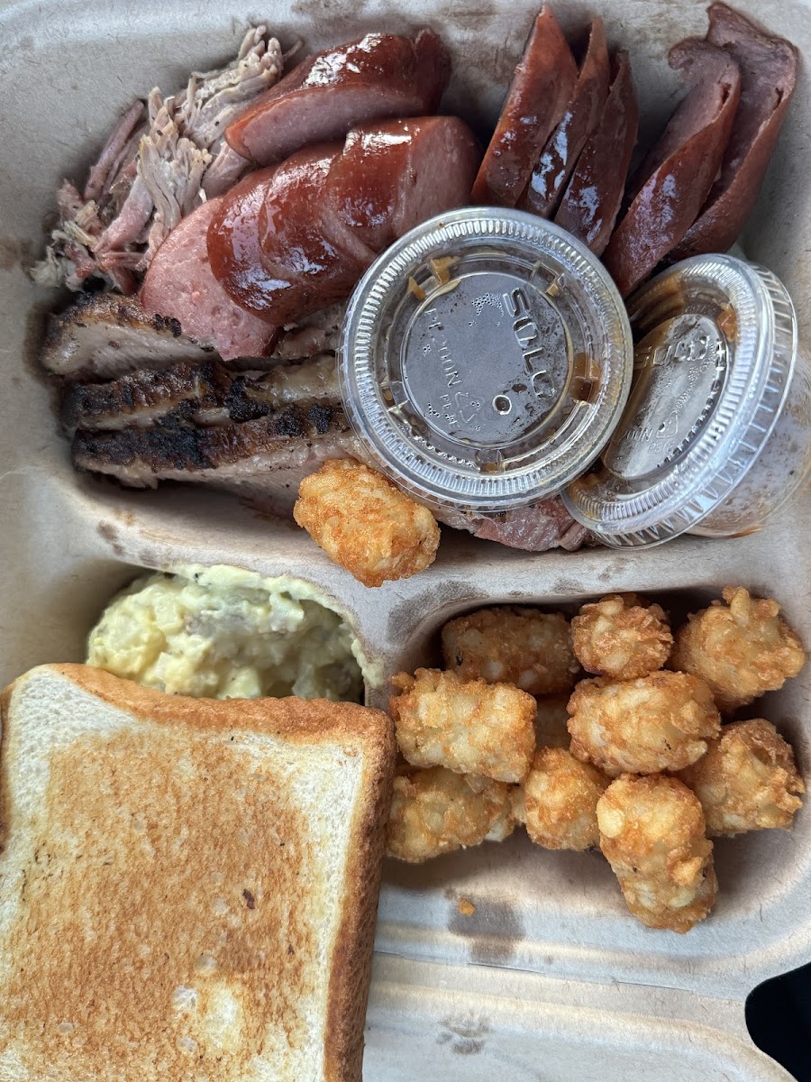 Yellow rose smokehouse Photo 8