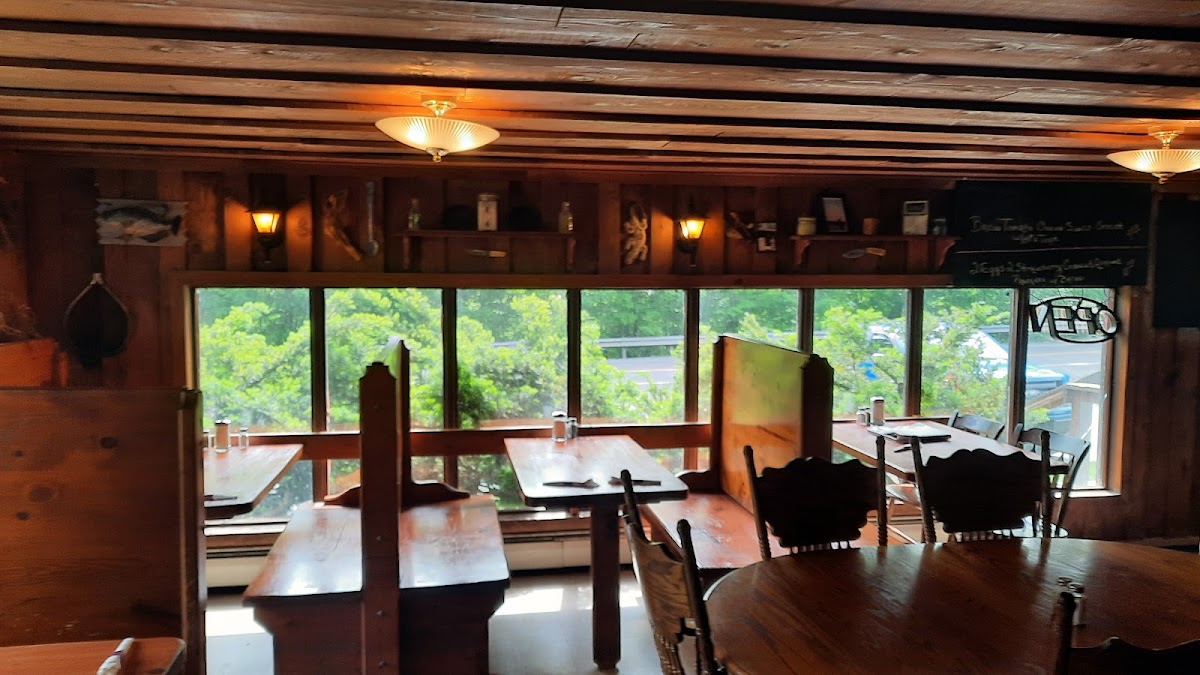 Rocky Creek Cafe Photo 10