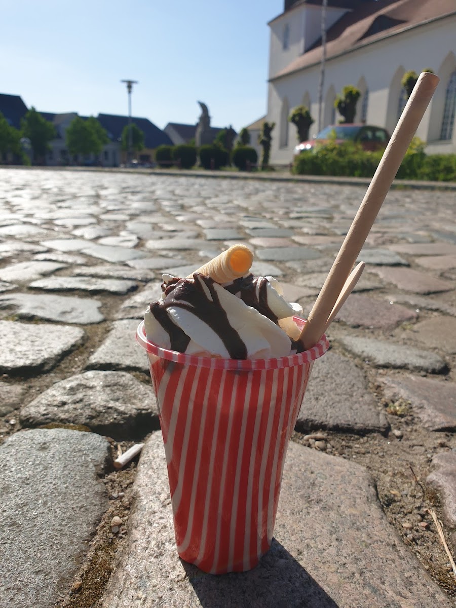 Zucker am Markt - Eismanufaktur & Bestellkonditorei Photo 10