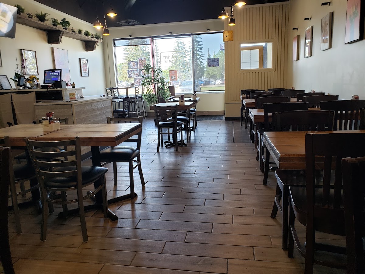 Sunny Plate Sushi Photo 7