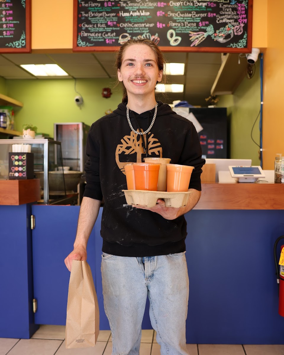Pappy's Juice Bar Photo 4