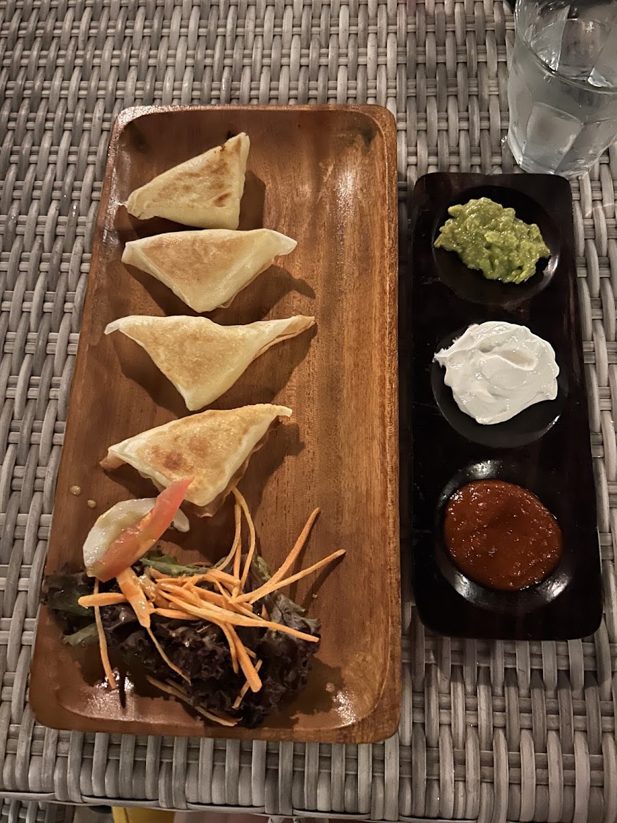 Cloud 9 Restaurant and Bar Photo 6