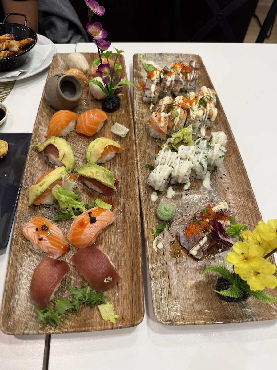 Kasumi Sushi Buffet Photo 10
