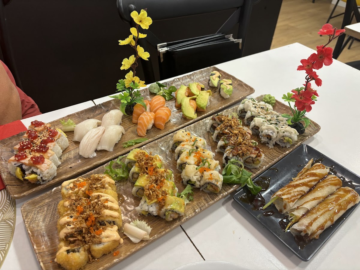 Kasumi Sushi Buffet Photo 3