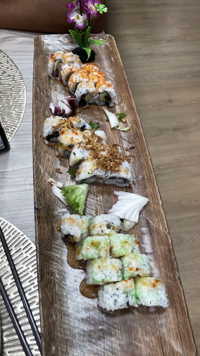 Kasumi Sushi Buffet Photo 8