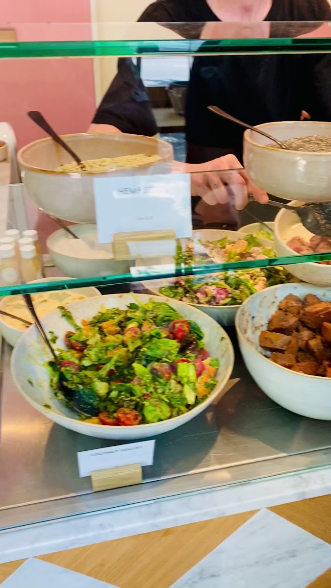 Lucy's. A healthy Deli Concept. Photo 2