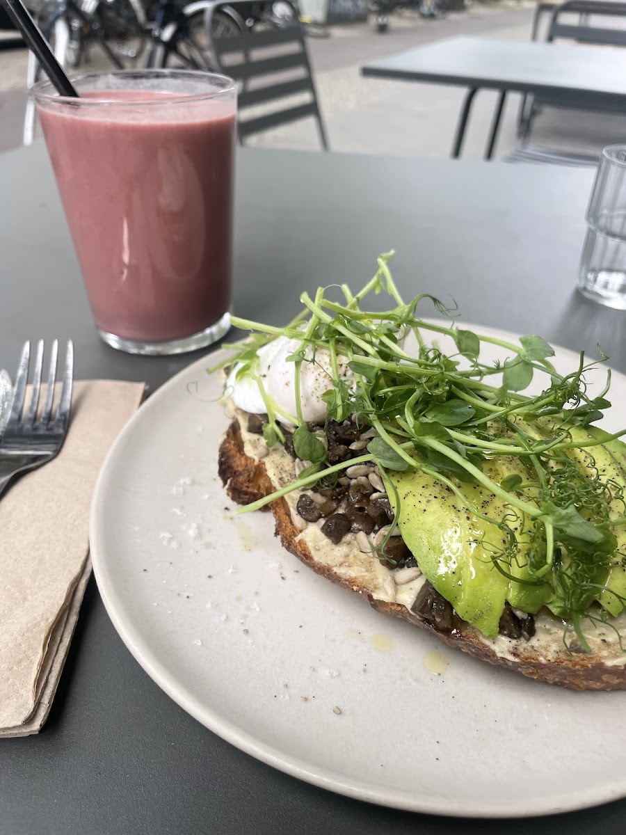 Lucy's. A healthy Deli Concept. Photo 6