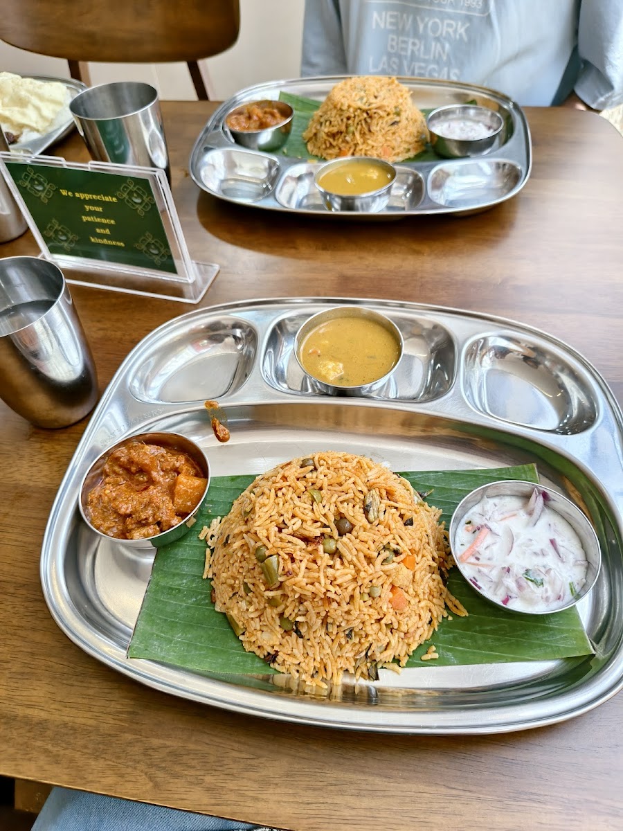 Sathiyanery Vegetarian Food Centre Photo 10