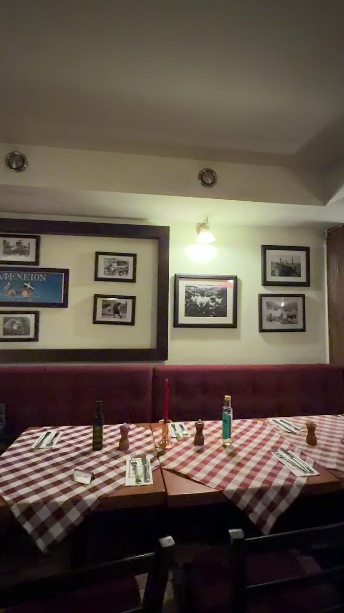 Taverna To Steki - Potsdam Photo 2