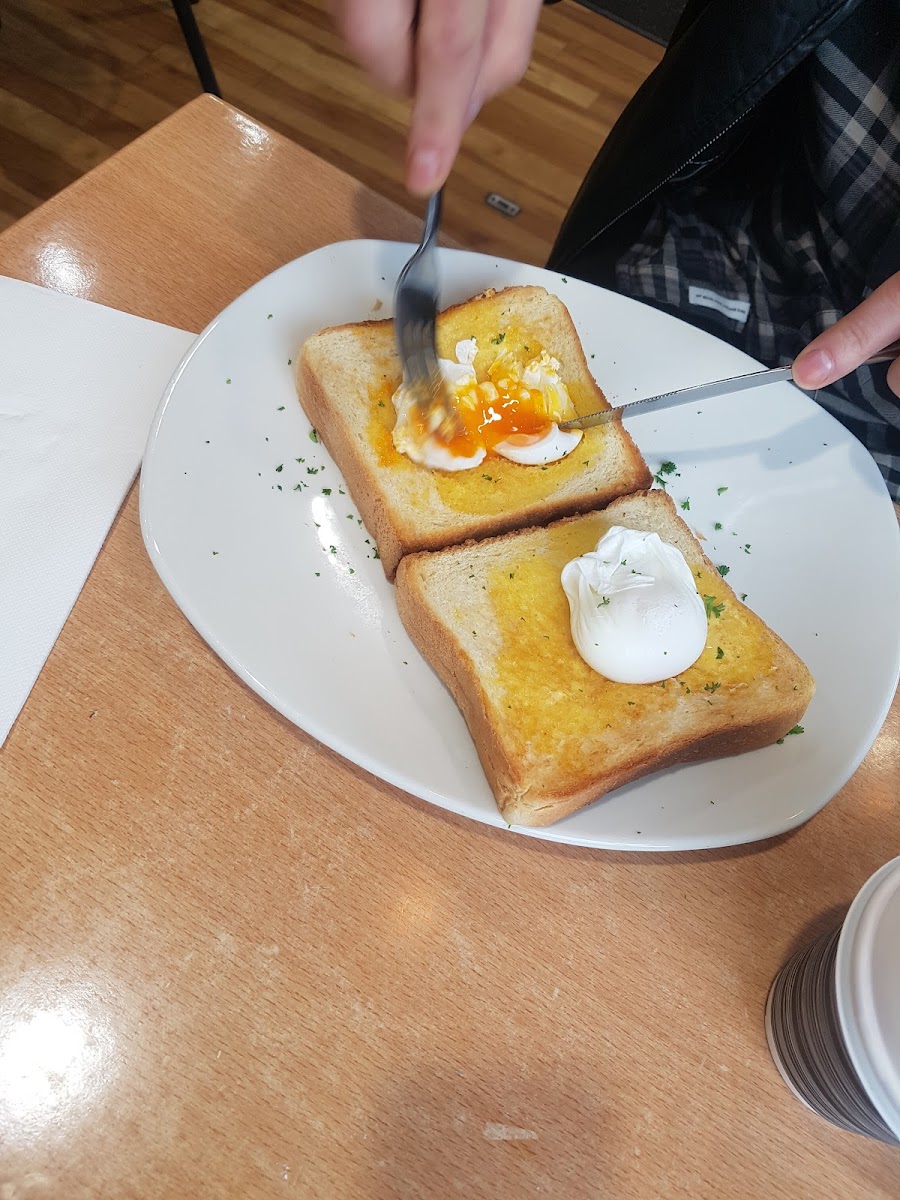 Frankie & Co Cafe Photo 8