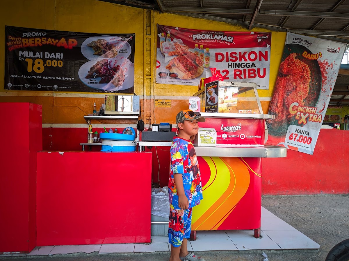 Lazatto Chicken & Burger Kalangsari Photo 2