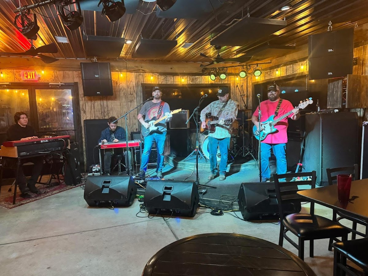 Shorty's Bar & Grill Photo 4