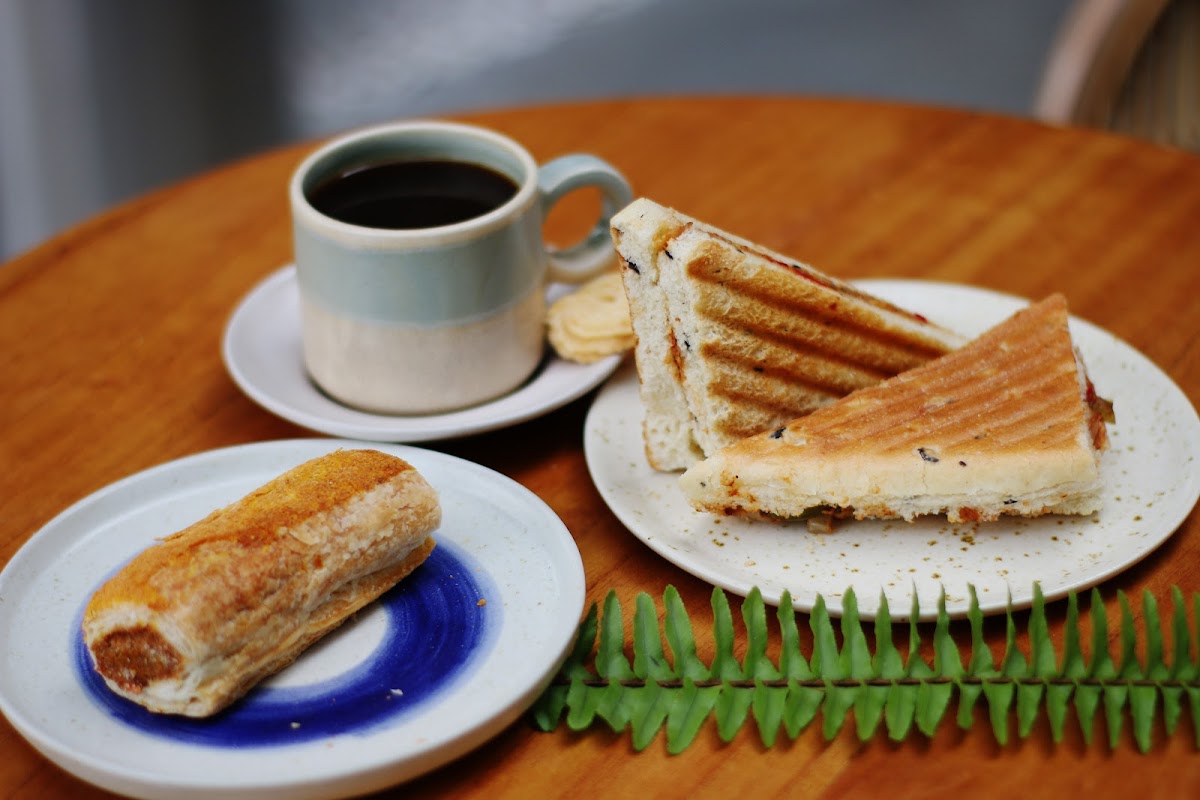 Estuary Café Photo 4