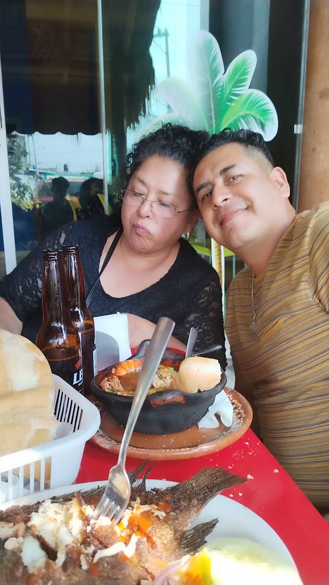 El Costeño Mariscos y Carnes Photo 2