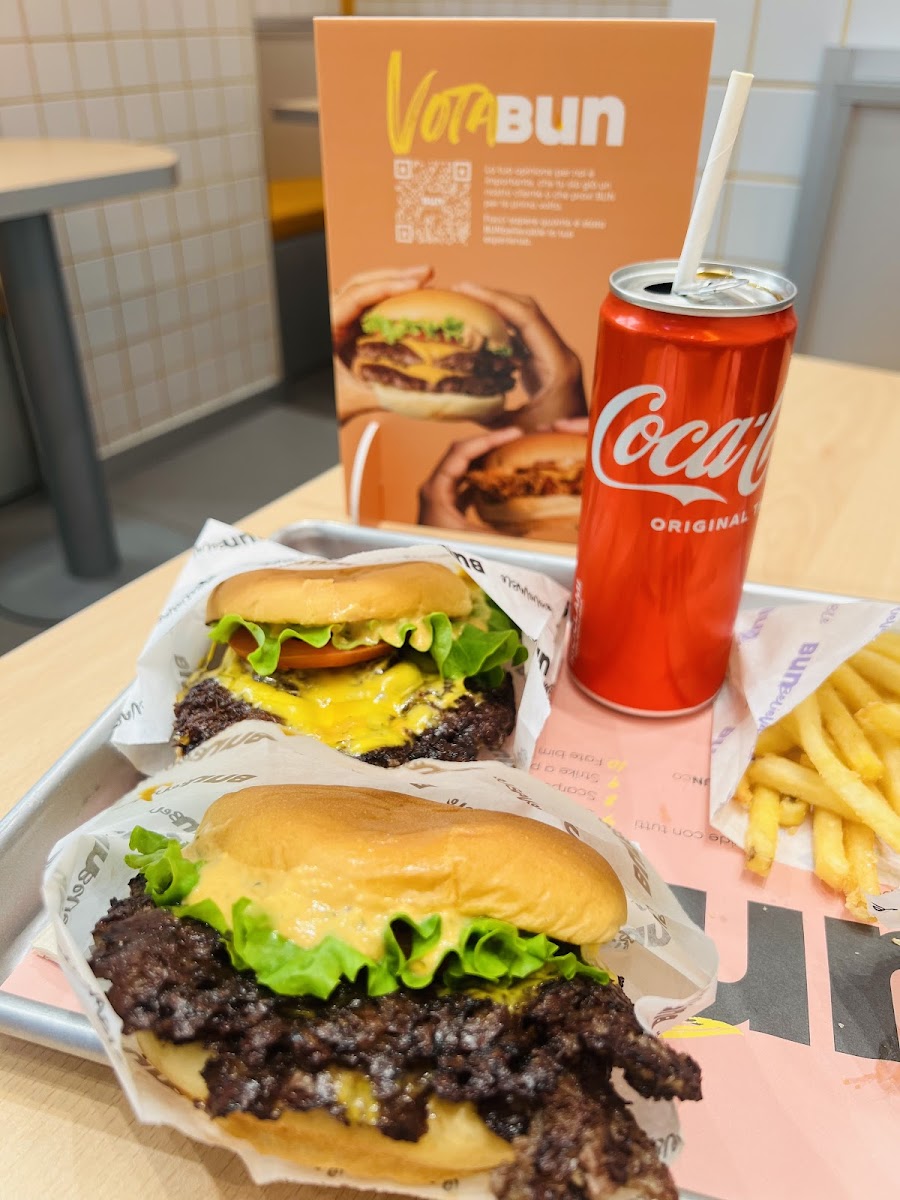Bun Burgers - Via Torino Photo 4