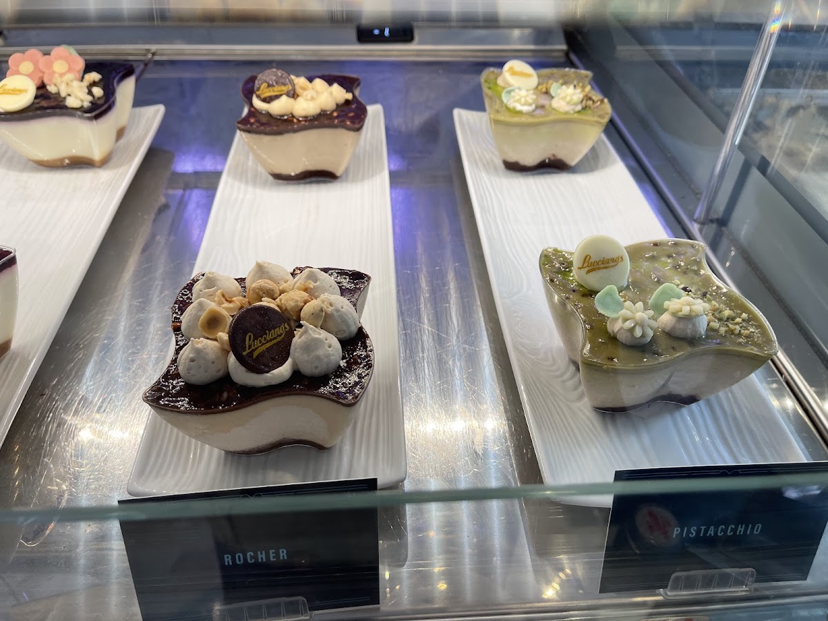Lucciano’s Photo 9