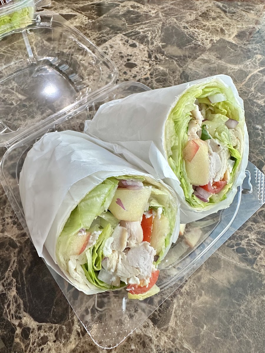Shake-A-Salad Photo 6