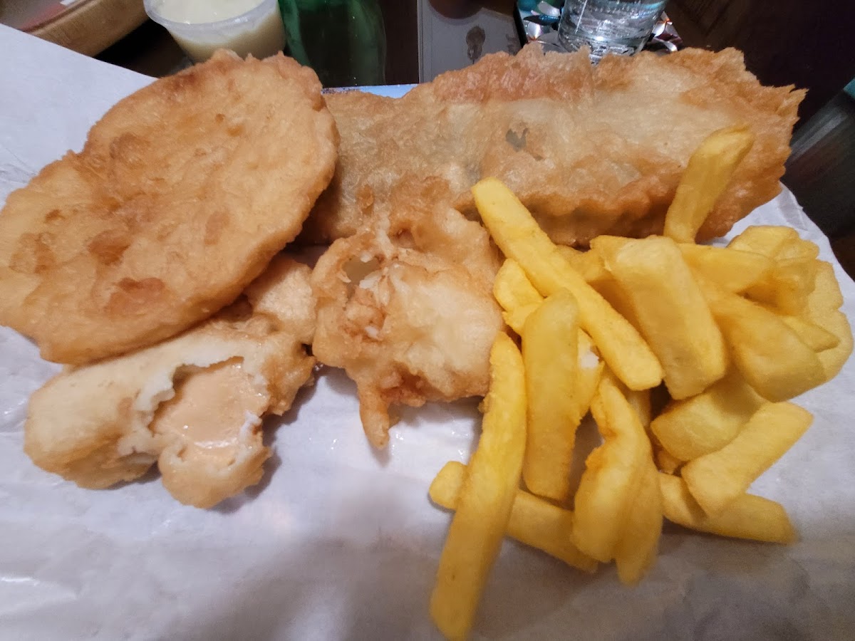 Blue Ocean Fish & Chippery Photo 5