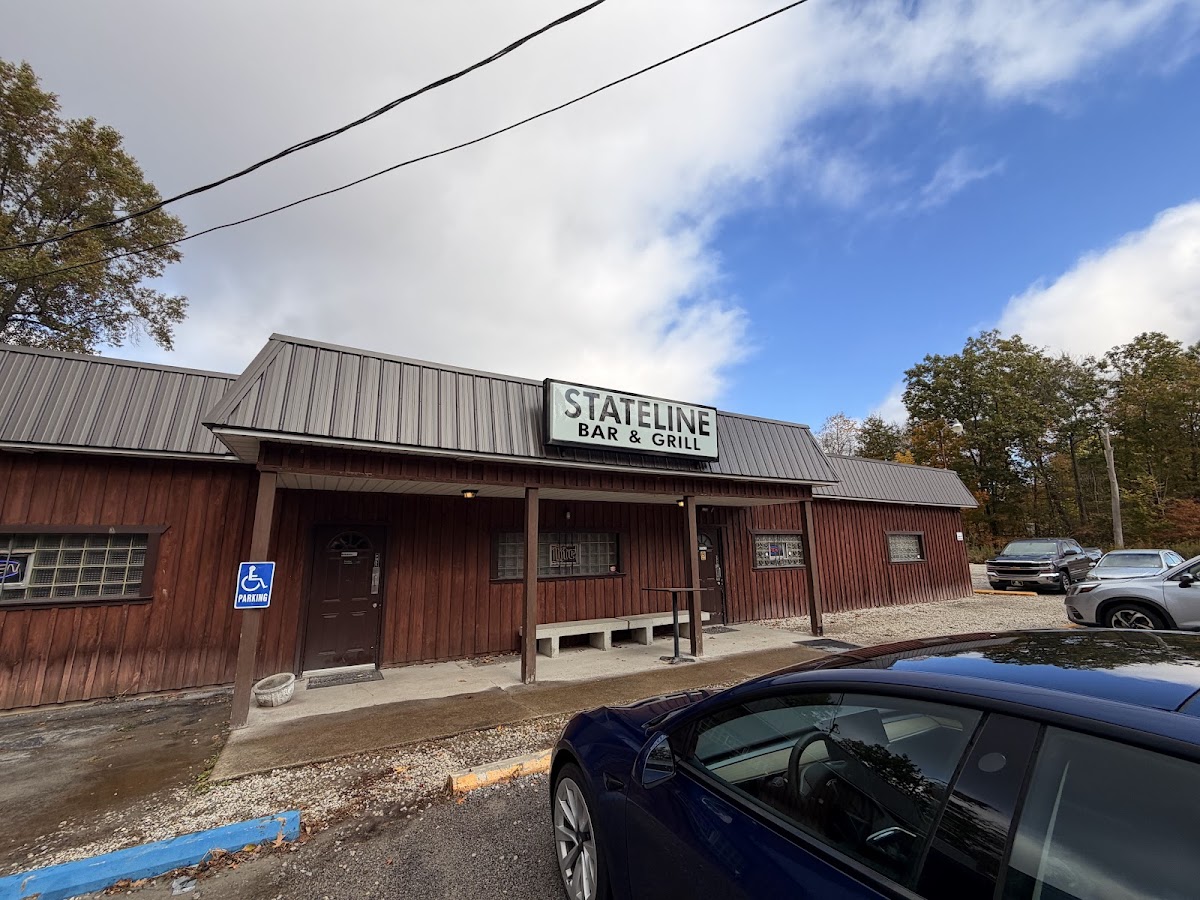 Stateline Bar N Grill Photo 4