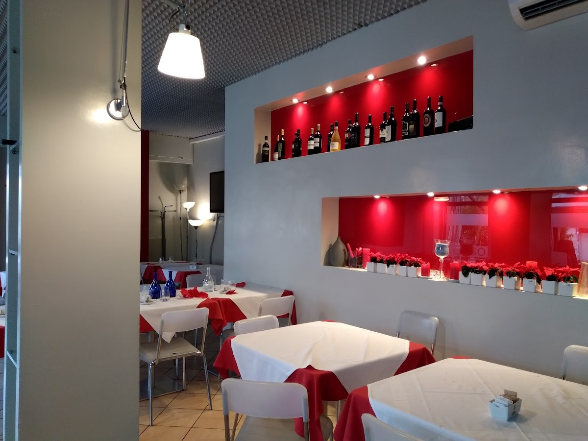 Rosso Restaurant & Caffè
