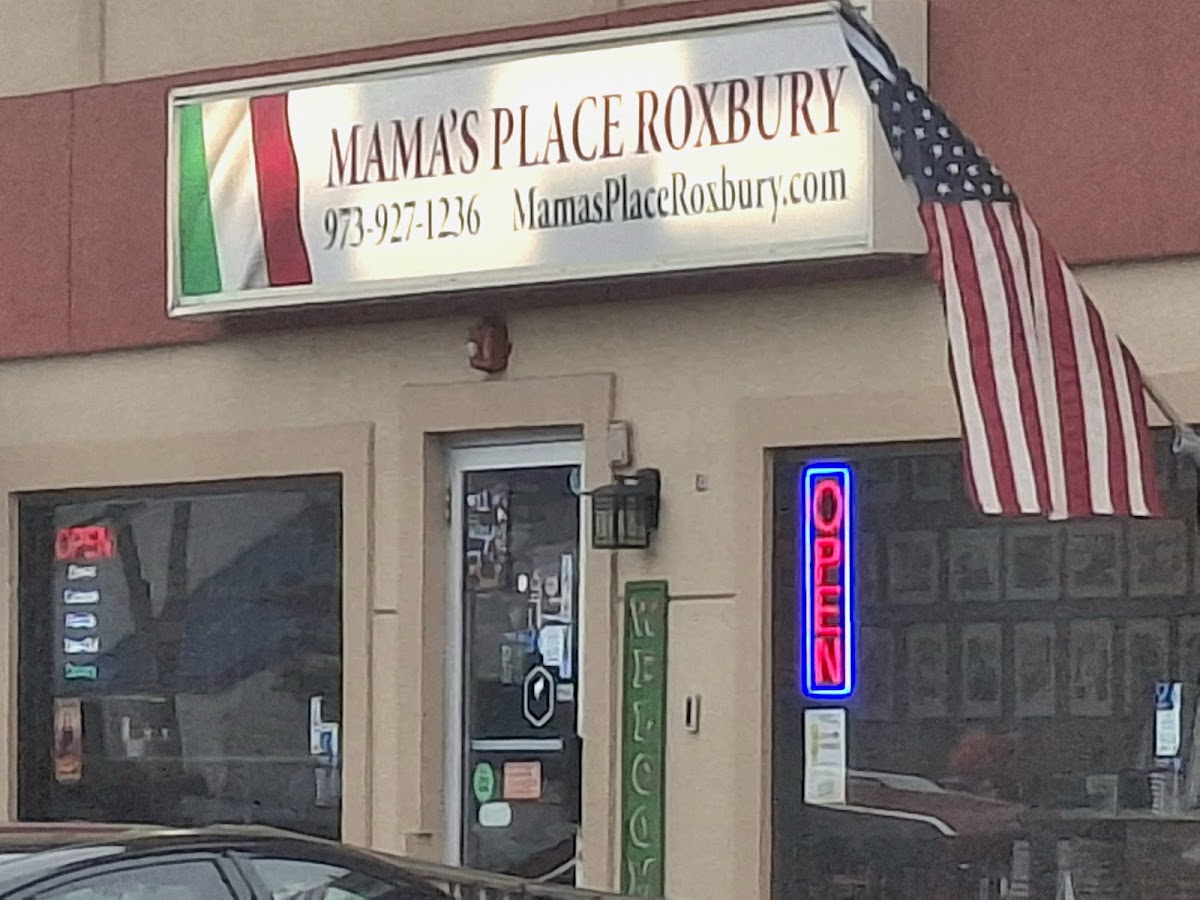 Mama's Pizzeria Roxbury