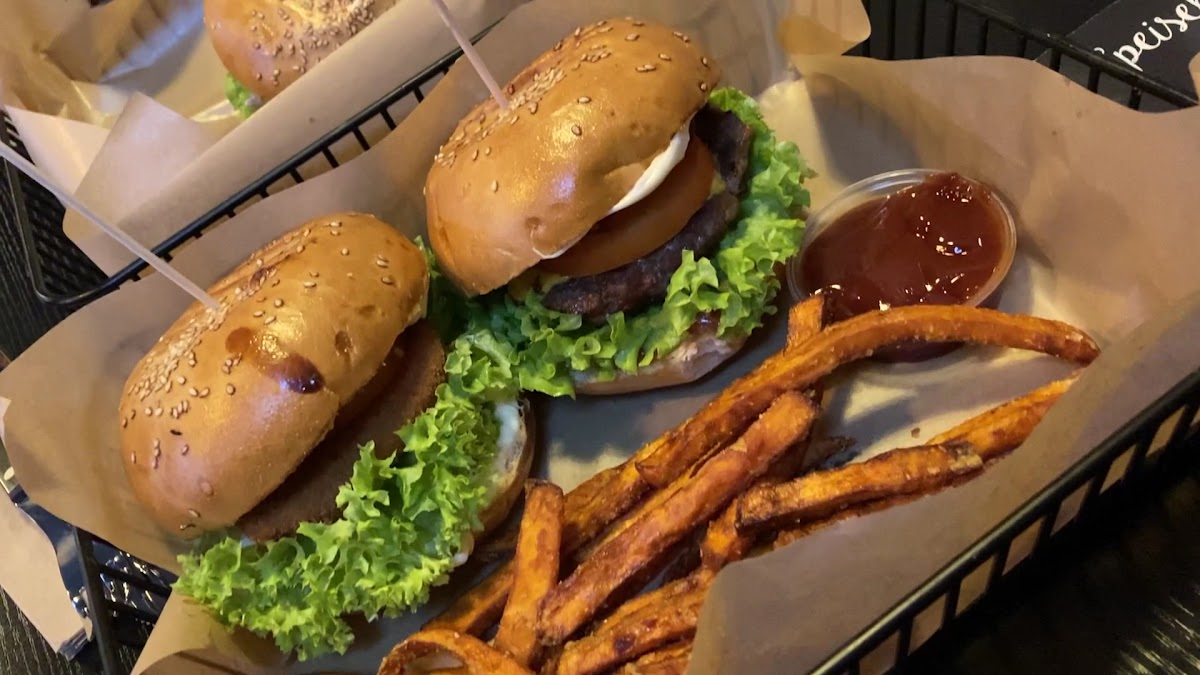 Burger Boss Photo 2
