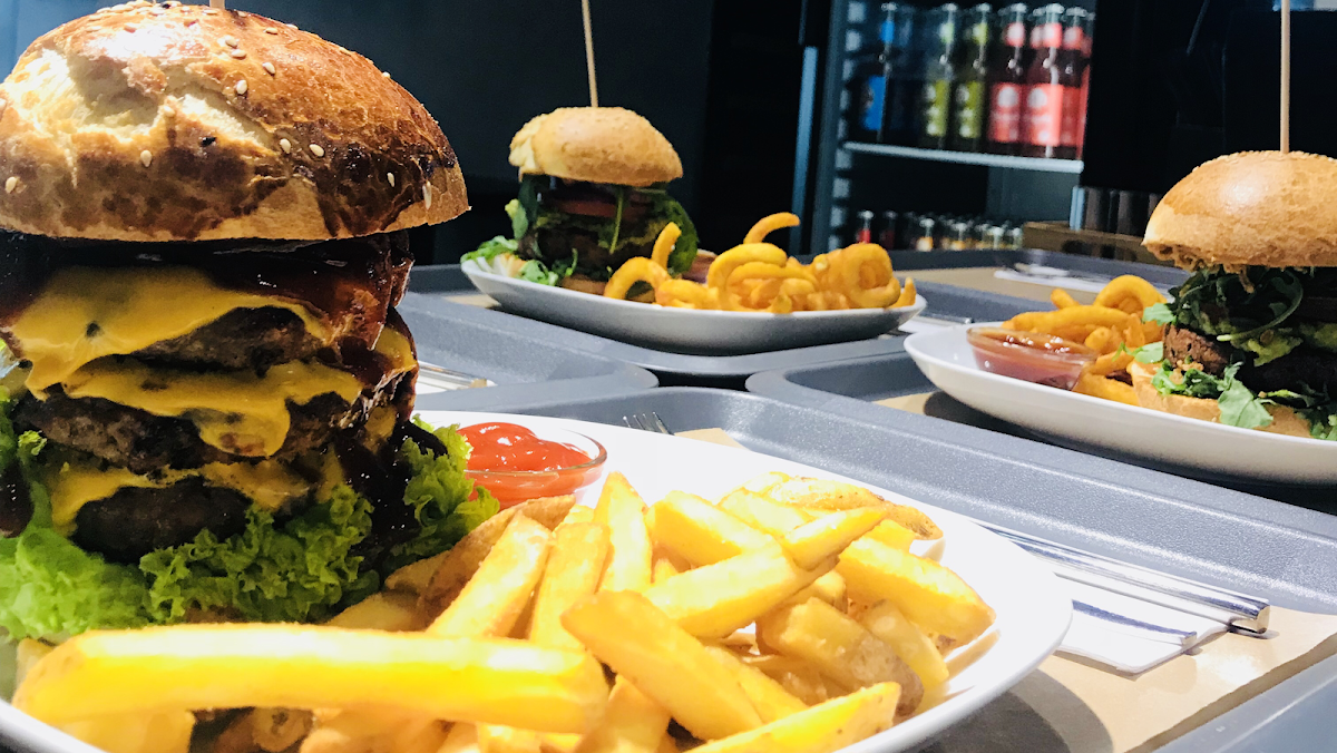 Burger Boss Photo 3