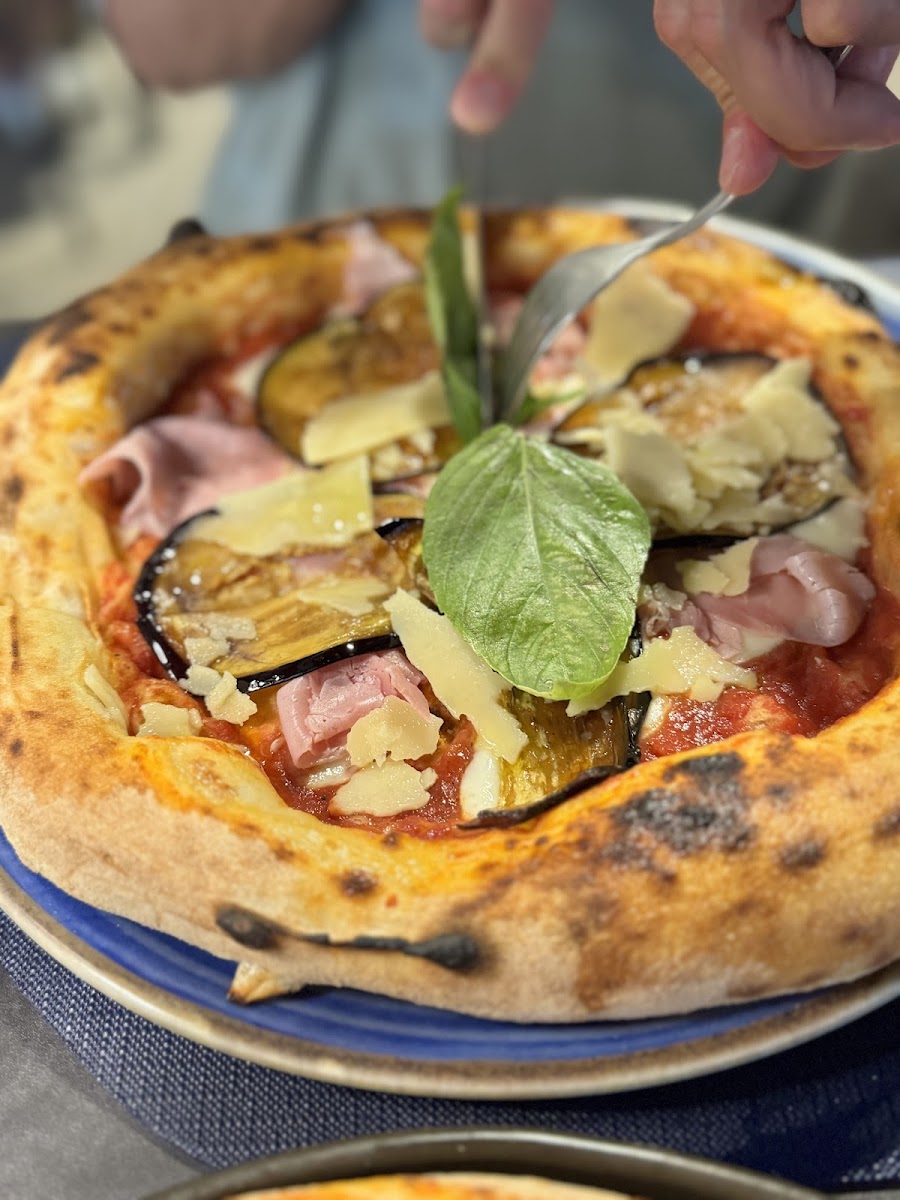 Pizza Marghe Photo 4