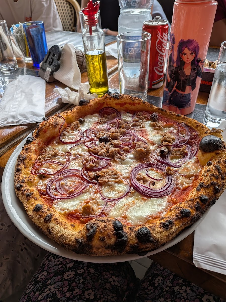 La Botte Pub Pizzeria Photo 4