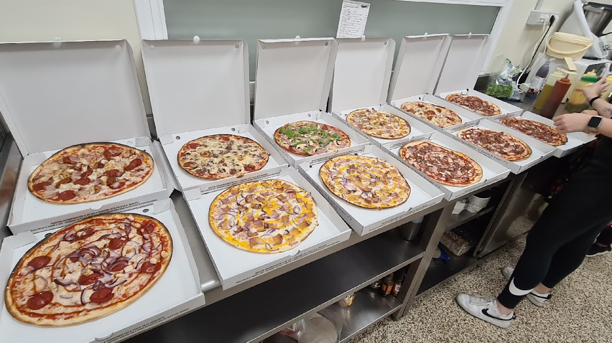 La Marvelous Pizza Photo 2