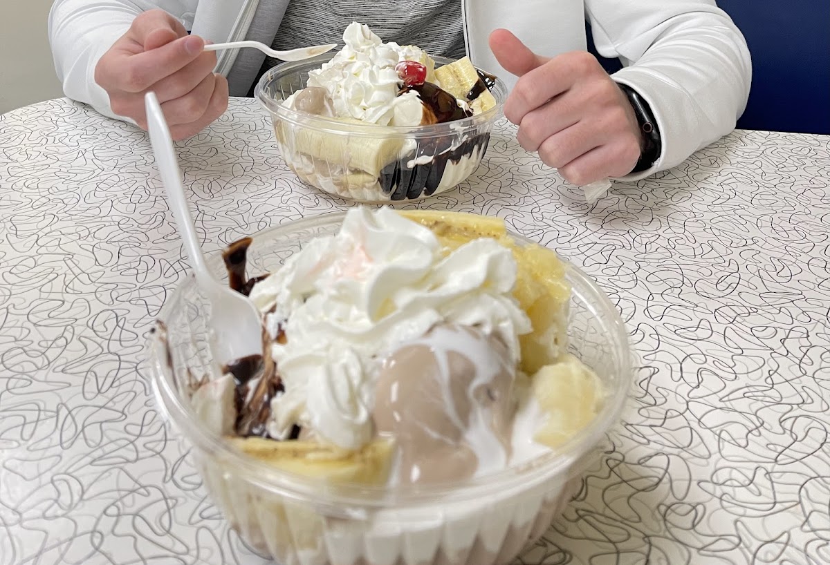 Meadow's Frozen Custard Photo 4