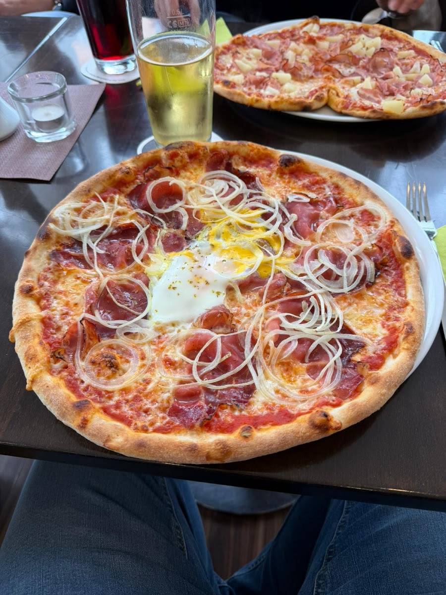 Stadthaus Restaurant Südtirol Photo 3