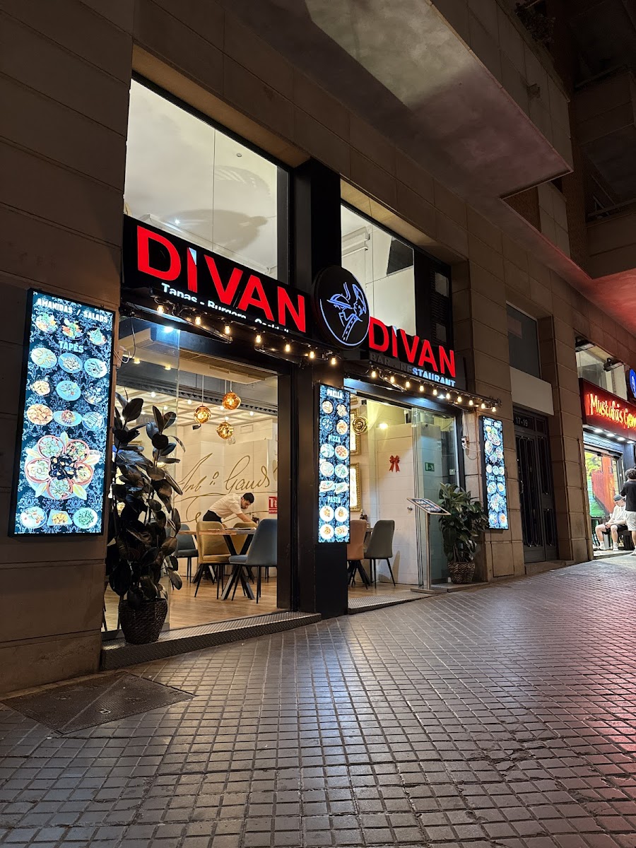 Divan