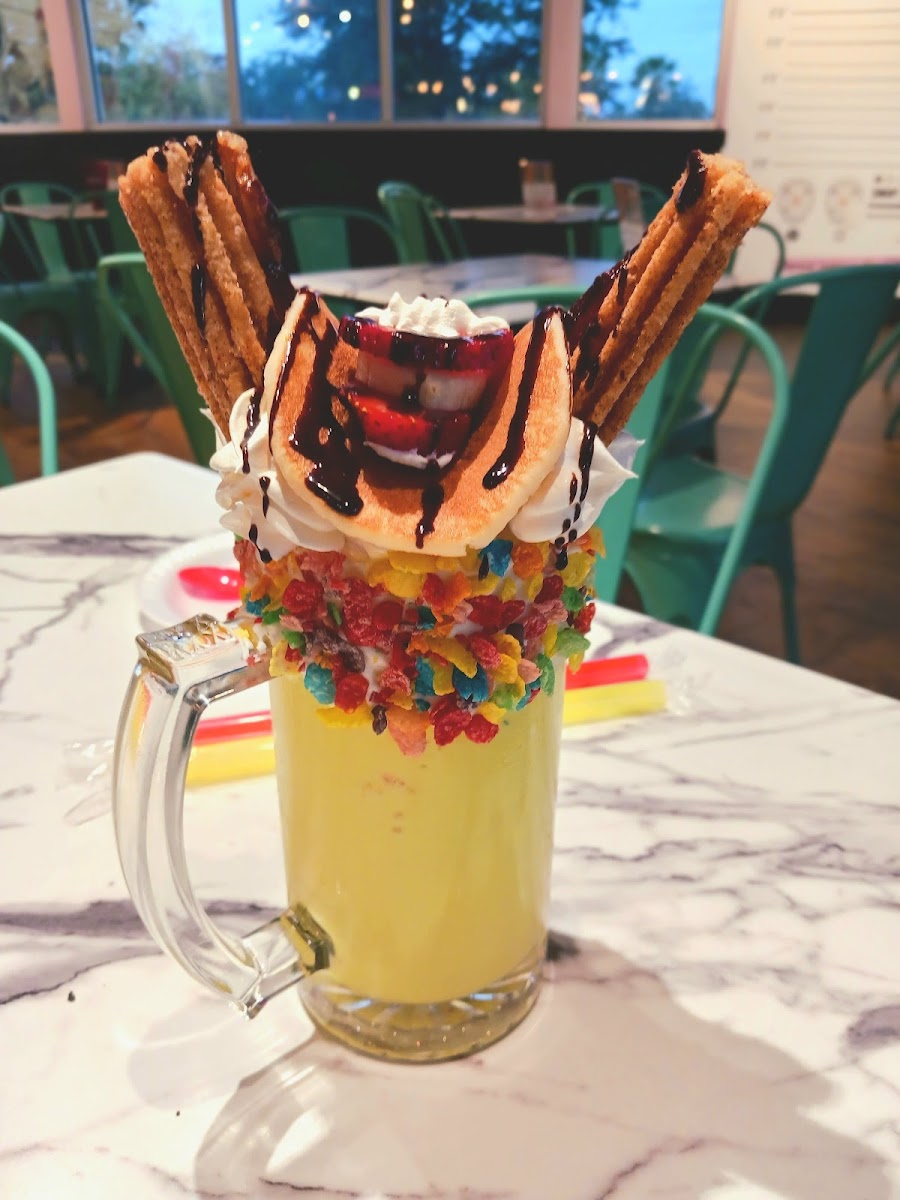 Mean Mugs Milkshake Bar Photo 10