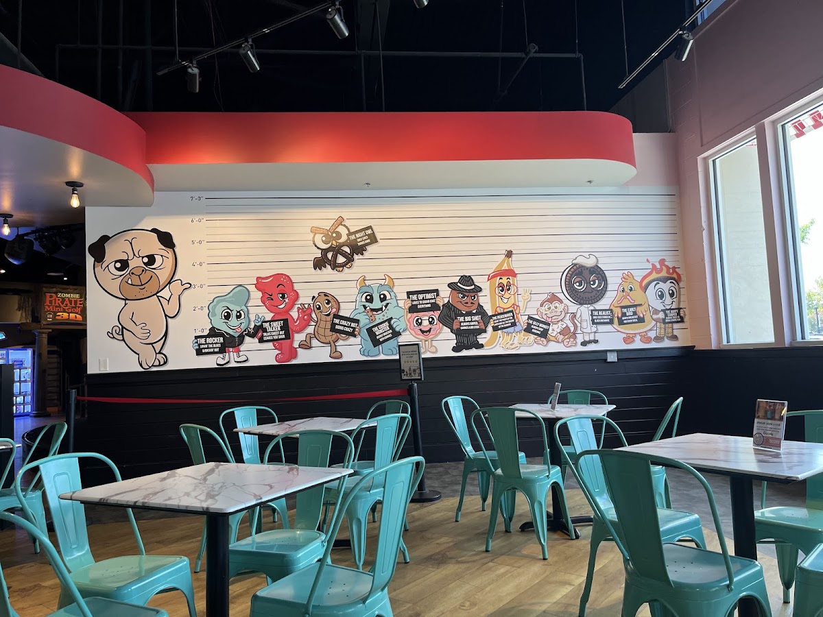 Mean Mugs Milkshake Bar Photo 4