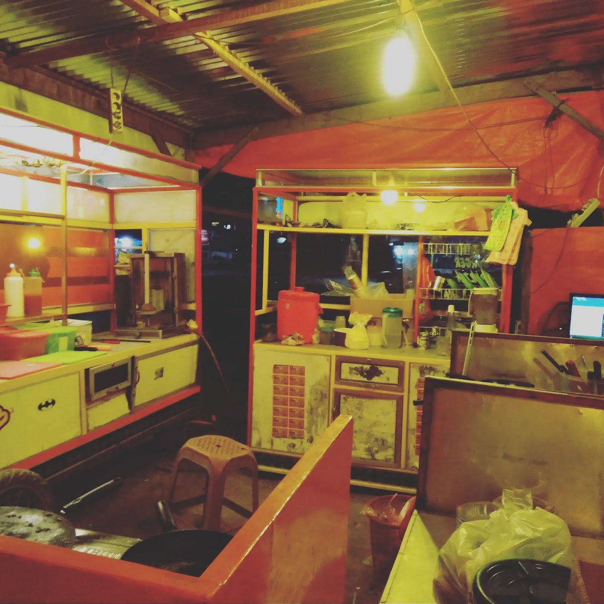 TOMs KEBAB FLAMBOYAN Photo 4