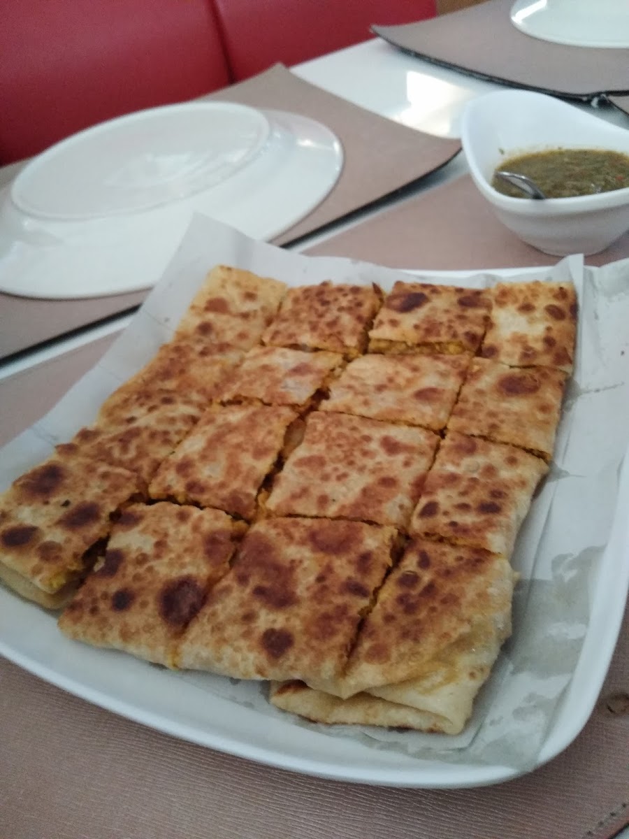 Al Hussain Restaurant (1996) - Indian food Photo 8