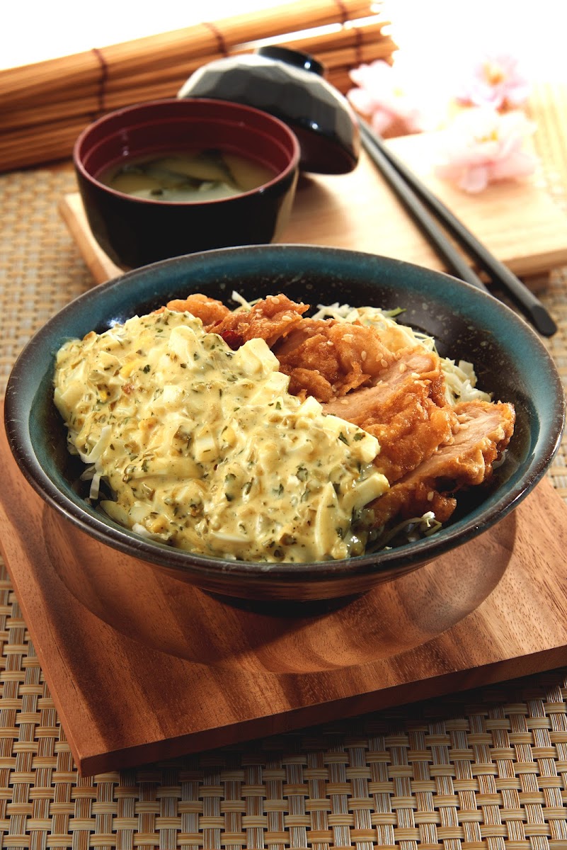 Kantin Jepun, Sumomo Photo 2