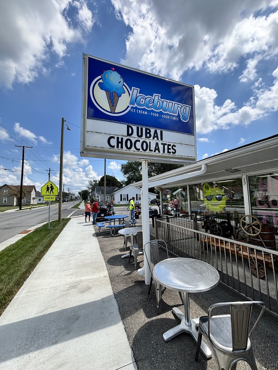Iceburg Ice Cream Photo 4